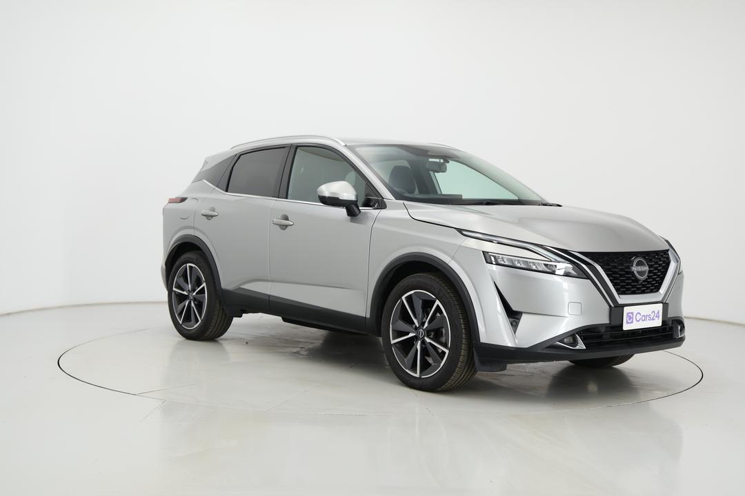 2024 Nissan Qashqai St-l, Automatic, 11132 km, Right Front Diagonal (45- Degree) View