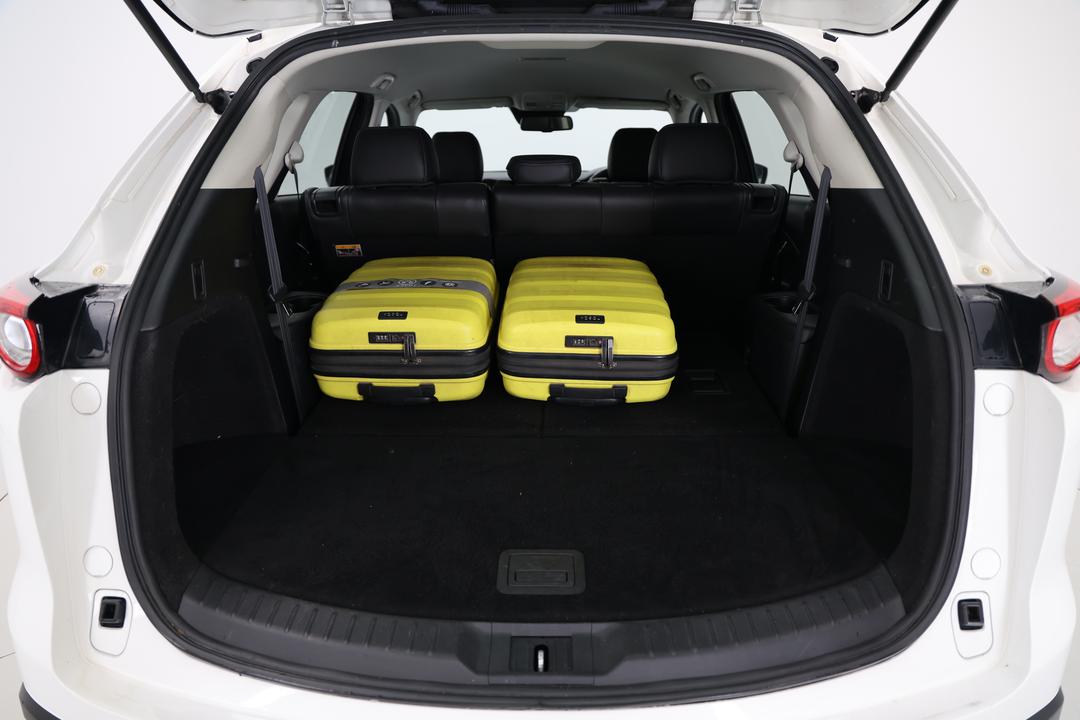 2017 Mazda CX-9 Touring (FWD), Automatic, 132577 km, Boot Inside View with Luggage