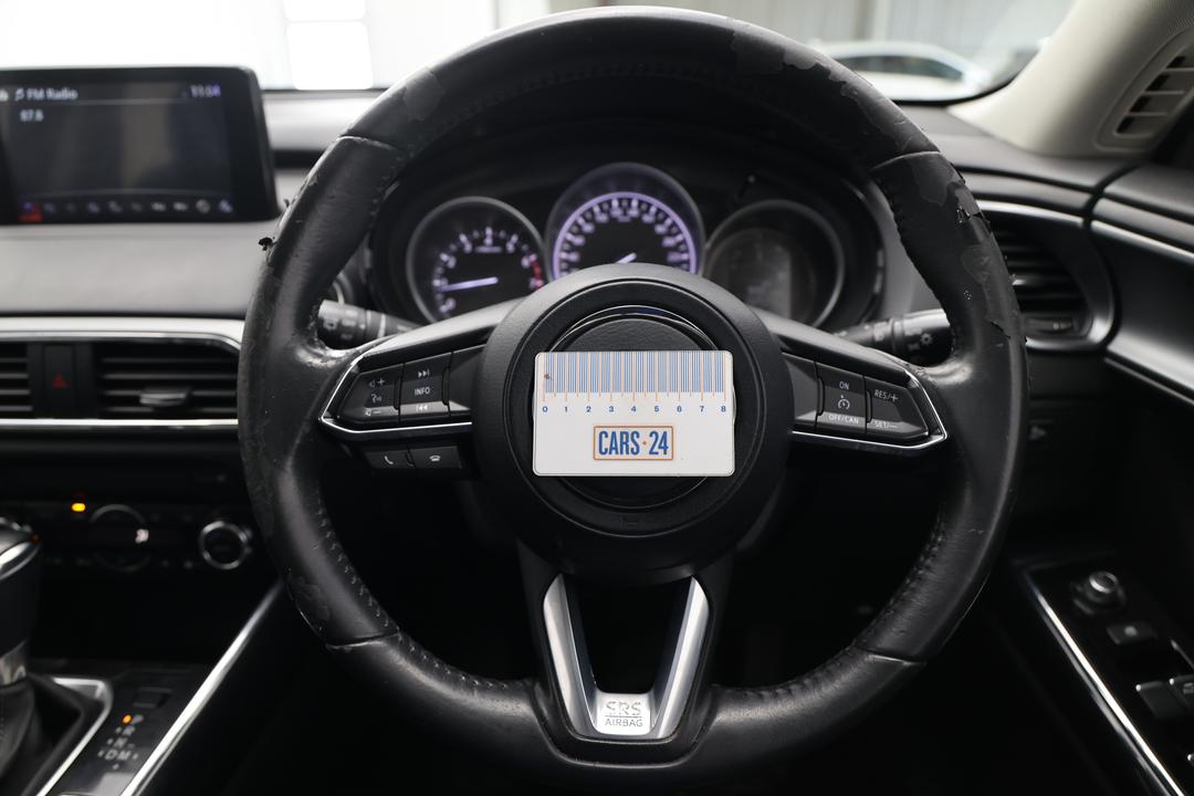 2017 Mazda CX-9 Touring (FWD), Automatic, 132577 km, Steering Wheel Body Wear