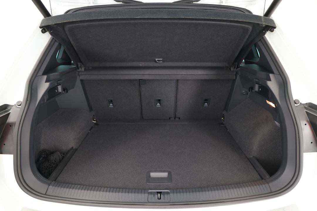 2019 Volkswagen Tiguan 162 Tsi Highline, Automatic, 85600 km, Boot Inside View with Luggage