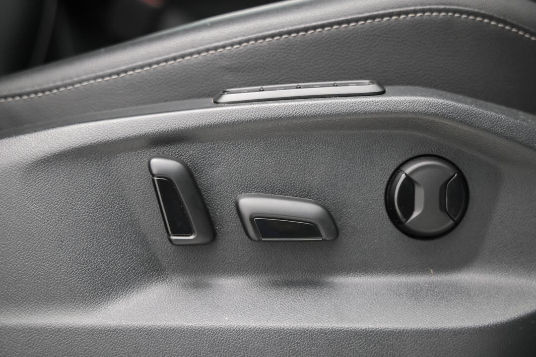 2019 Volkswagen Tiguan 162 Tsi Highline, Automatic, 85600 km, Drivers Side Door Panel Controls