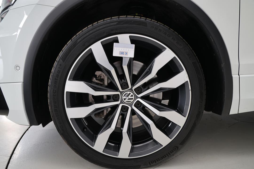 2019 Volkswagen Tiguan 162 Tsi Highline, Automatic, 85600 km, Wheels Rim Front LHS Gutter Rash