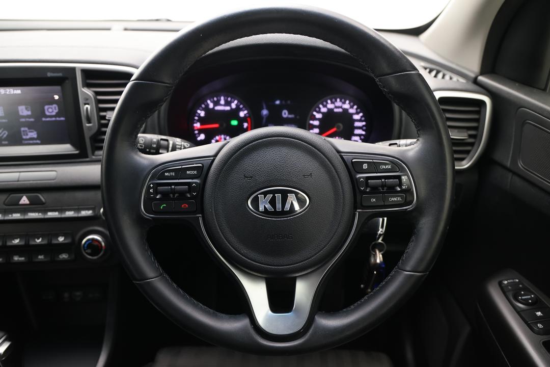2016 Kia Sportage Si (FWD), Automatic, 141509 km, Steering Wheel Close-up