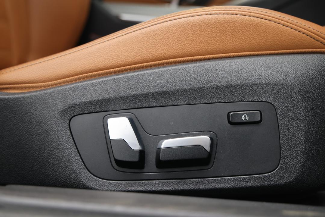 2019 BMW 3 30i M Sport, Automatic, 38263 km, Drivers Side Door Panel Controls