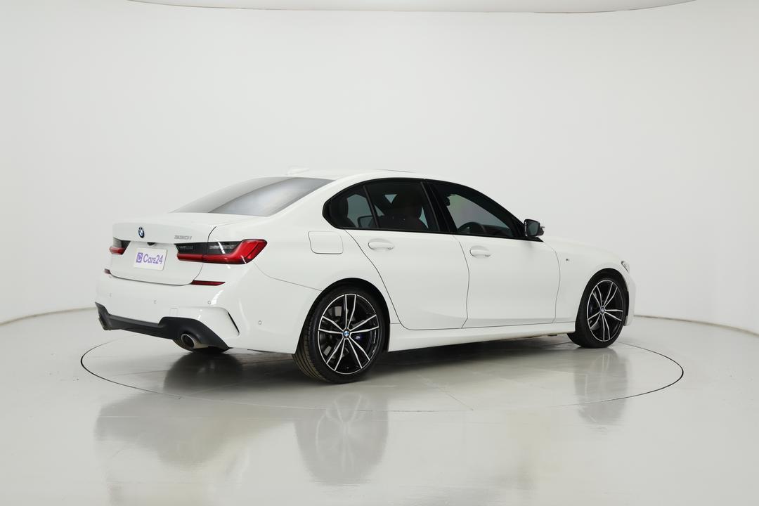 2019 BMW 3 30i M Sport, Automatic, 38263 km, Right Back Diagonal (45- Degree) View