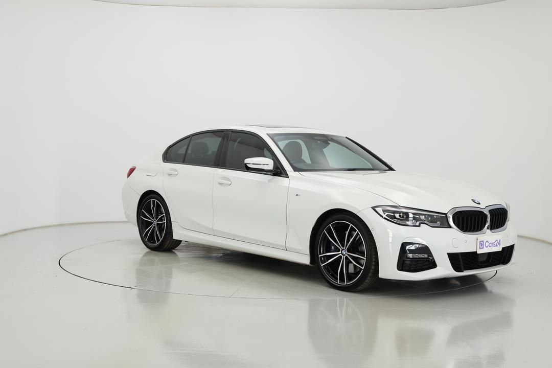 2019 BMW 3 30i M Sport, Automatic, 38263 km, Right Front Diagonal (45- Degree) View