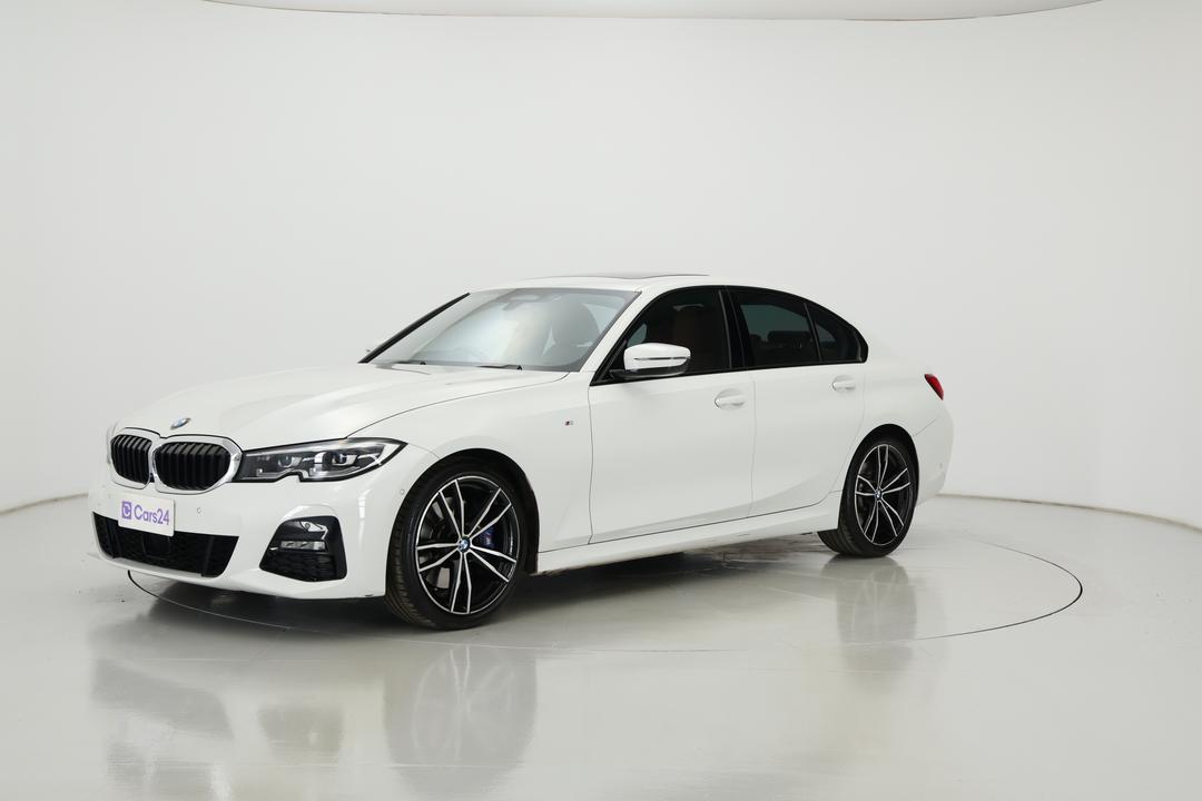 2019 BMW 3 30i M Sport, Automatic, 38263 km, Left Front Diagonal (45- Degree) View