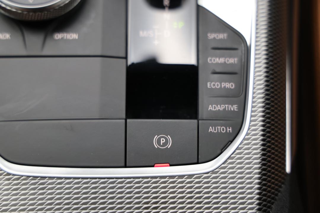 2019 BMW 3 30i M Sport, Automatic, 38263 km, Handbrake
