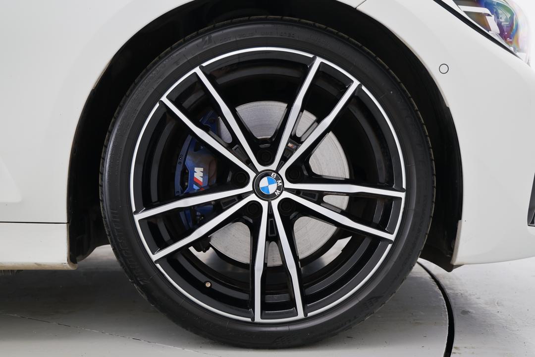 2019 BMW 3 30i M Sport, Automatic, 38263 km, Right Front Wheel
