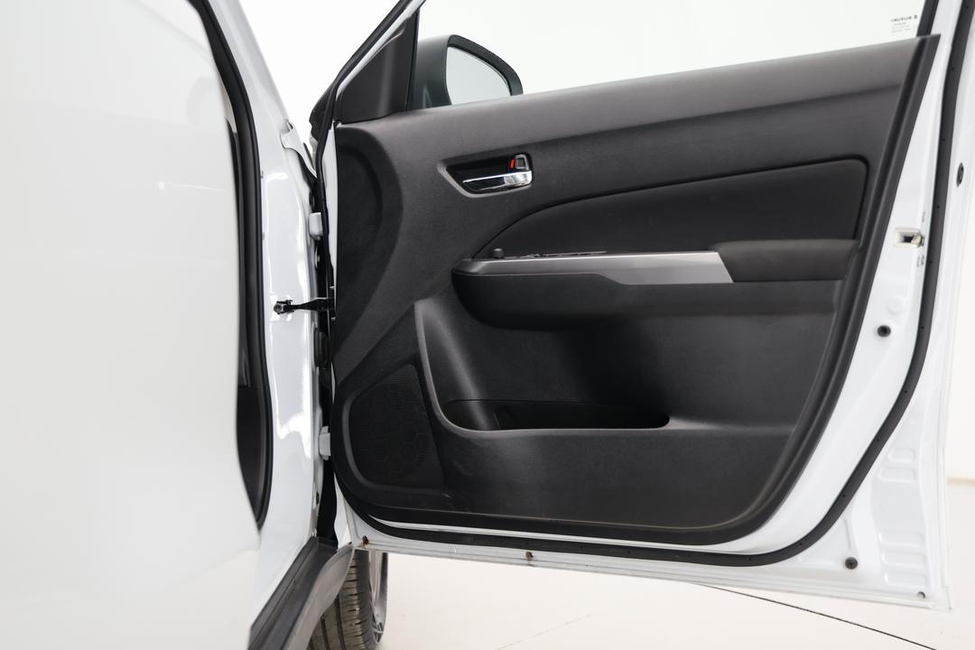 2024 Suzuki Vitara 1.6l, Automatic, 36924 km, On-Roof Controls/Sunglass holder