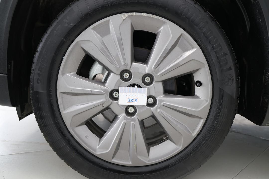 2024 Suzuki Vitara 1.6l, Automatic, 36924 km, Wheels Rim Rear RHS Gutter Rash