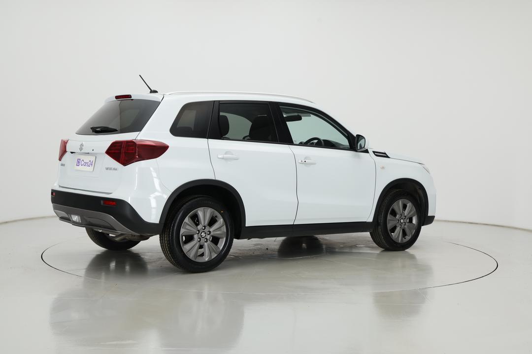 2024 Suzuki Vitara 1.6l, Automatic, 36924 km, Right Back Diagonal (45- Degree) View