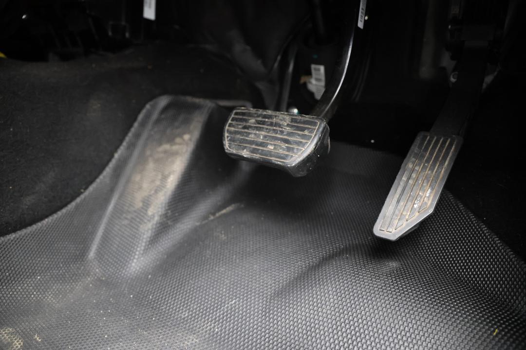 2022 GWM Ute Cannon-l (4x4), Automatic, 60700 km, Speaker View