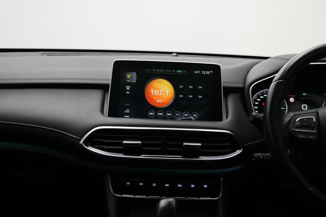 2021 MG HS Essence X, Automatic, 66841 km, Center Console