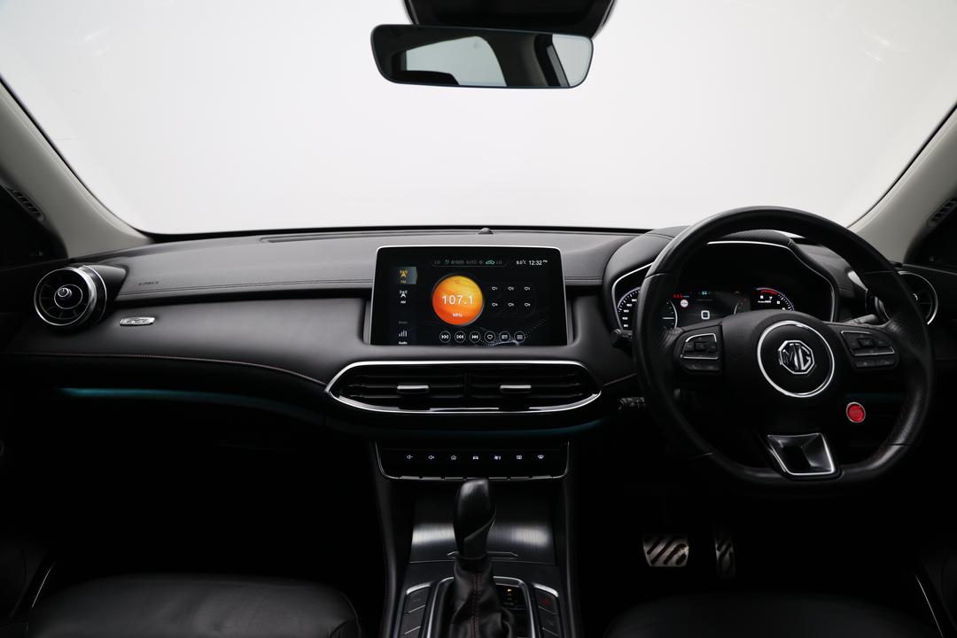2021 MG HS Essence X, Automatic, 66841 km, Dashboard View
