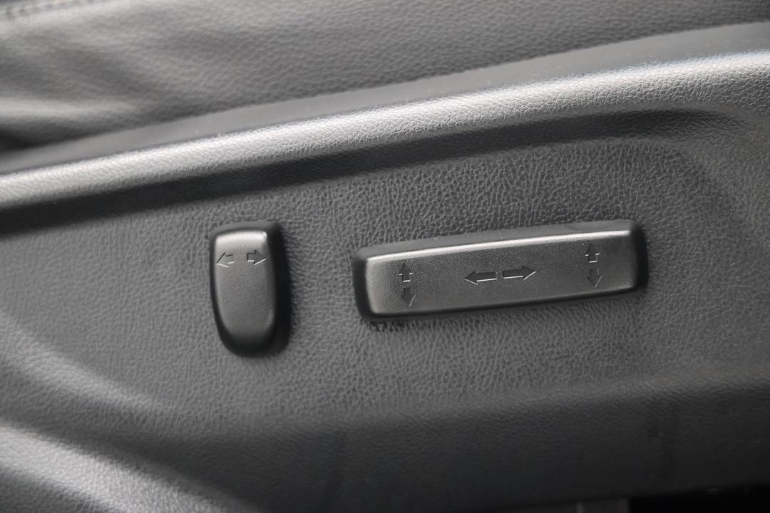 2019 Honda HR-V Vti-lx, Automatic, 102665 km, Right Side Front Door Cabin View