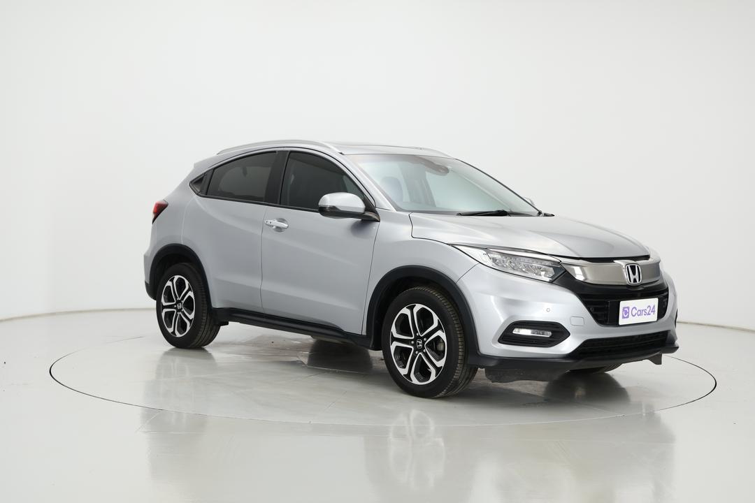 2019 Honda HR-V Vti-lx, Automatic, 102665 km, Right Front Diagonal (45- Degree) View