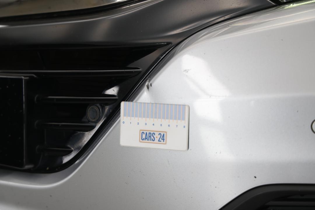 2019 Honda HR-V Vti-lx, Automatic, 102665 km, Bumper Front Dent
