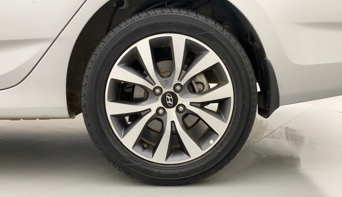 2014 Hyundai Verna FLUIDIC 1.4 VTVT CX, Petrol, Manual, 60,431 km, Left Rear Wheel