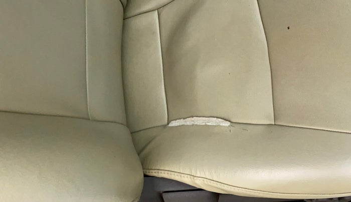 2014 Hyundai Verna FLUIDIC 1.4 VTVT CX, Petrol, Manual, 60,431 km, Driver seat - Cover slightly torn