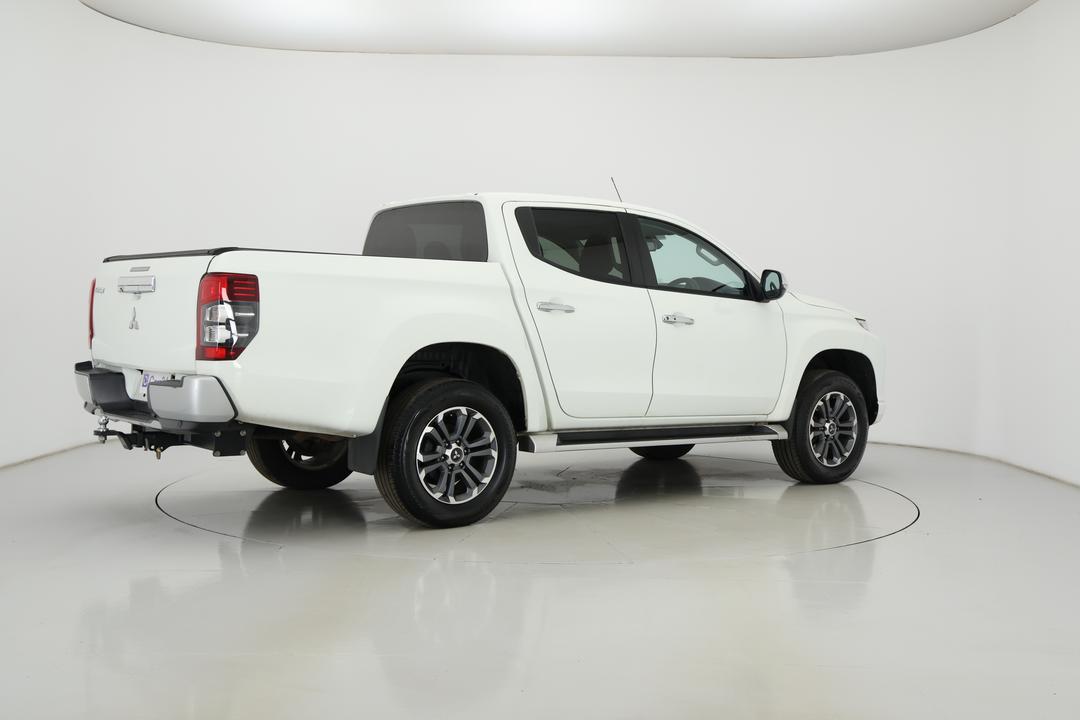 2021 Mitsubishi Triton Gls (4x4), Automatic, 116996 km, Right Back Diagonal (45- Degree) View