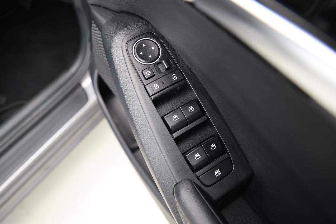 2022 Kia Seltos Sport+ (FWD), Automatic, 72360 km, Drivers Side Adjustment Panel