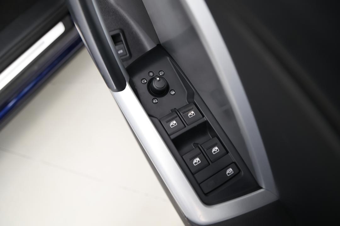 2021 Audi Q3 35 Tfsi, Automatic, 68334 km, Speaker View