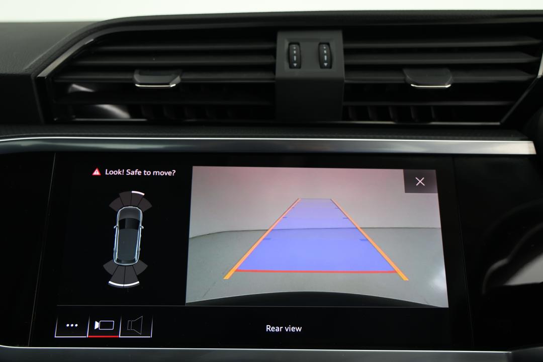 2021 Audi Q3 35 Tfsi, Automatic, 68334 km, Parking Camera