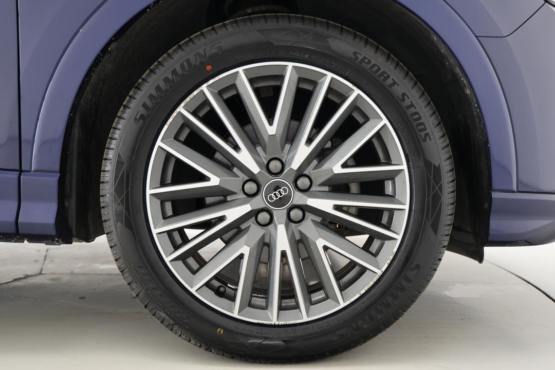 2021 Audi Q3 35 Tfsi, Automatic, 68334 km, Right Front Wheel
