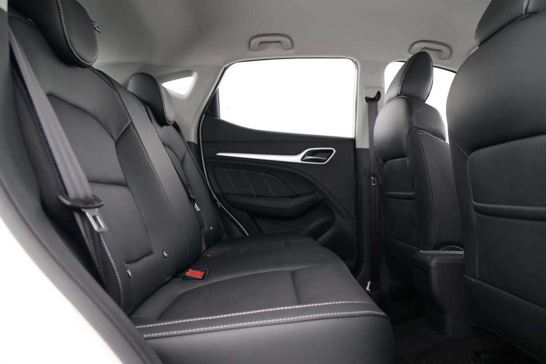 2024 MG ZS Excite, Automatic, 16576 km, Right Side Rear Door Cabin View