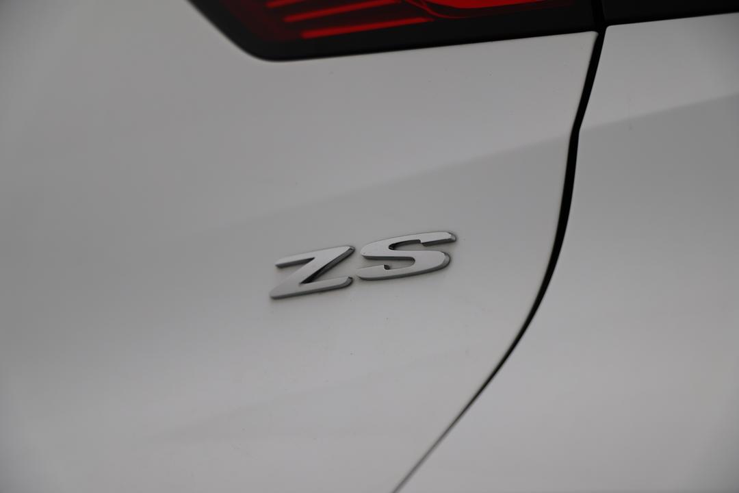 2024 MG ZS Excite, Automatic, 16576 km, Badge (Boot Right Side)