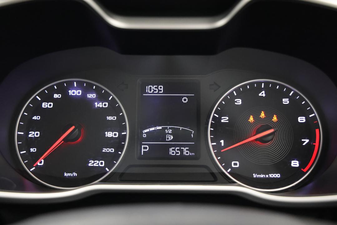 2024 MG ZS Excite, Automatic, 16576 km, Speaker View