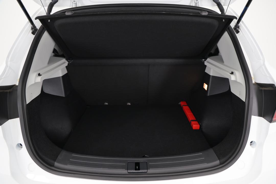 2024 MG ZS Excite, Automatic, 16576 km, Boot Inside View