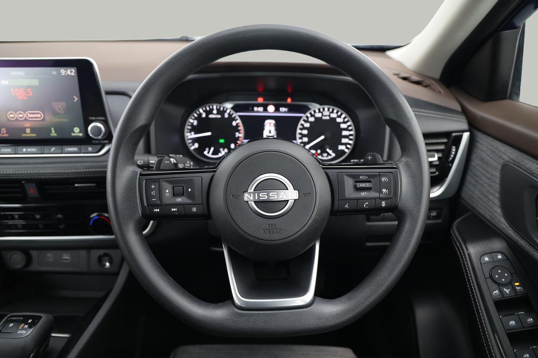 2024 Nissan X-trail St (4WD) 7 Seat, Automatic, 31460 km, Steering Wheel Close-up