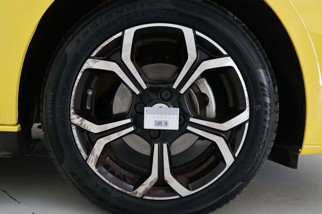 2022 MG Mg3 Auto Excite (with Navigation), Automatic, 65364 km, Wheels Rim Rear LHS Gutter Rash