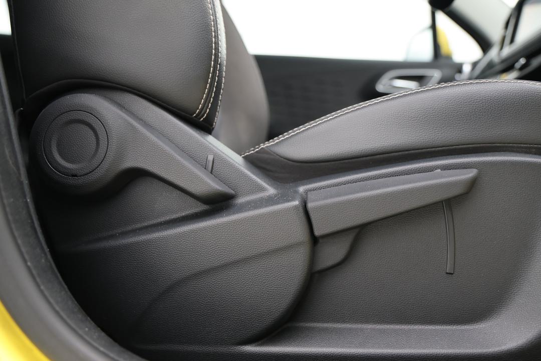2022 MG Mg3 Auto Excite (with Navigation), Automatic, 65364 km, Drivers Side Adjustment Panel