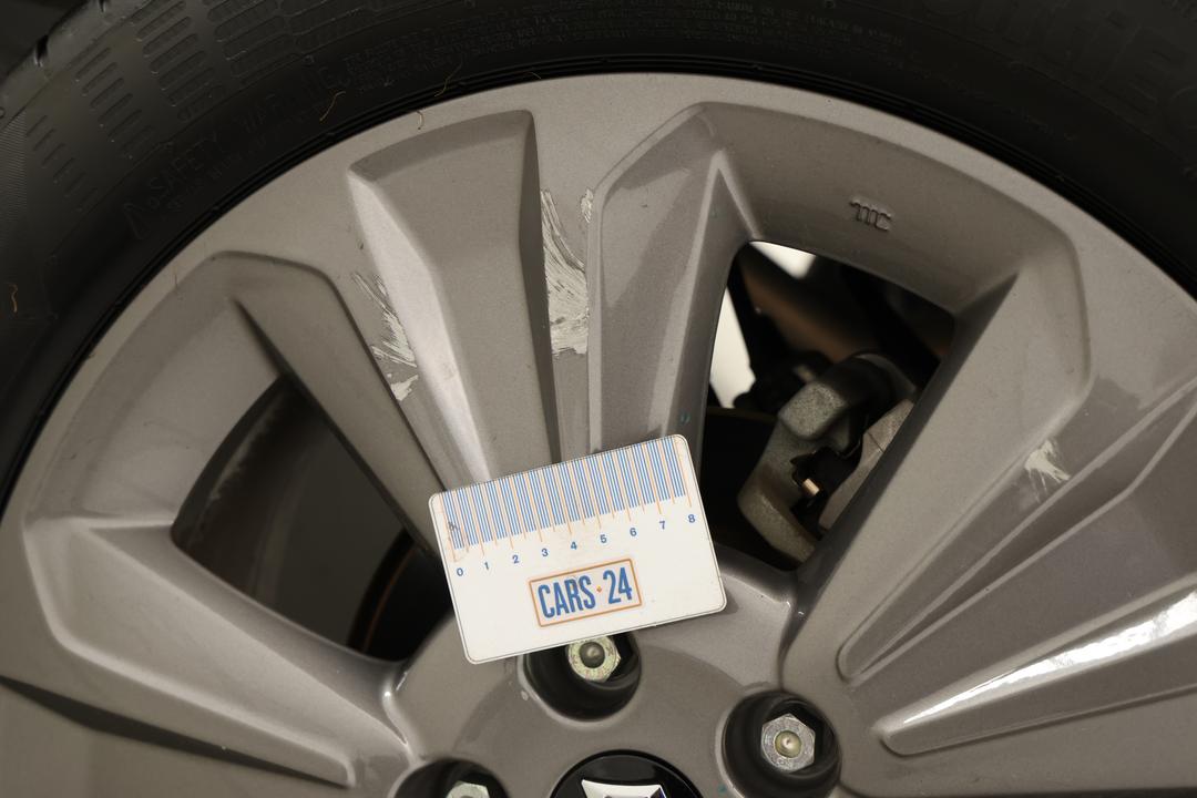 2023 Suzuki Vitara Turbo, Automatic, 39242 km, Wheels Rim Front LHS Scratch