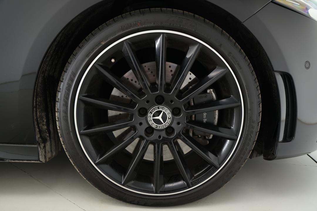 2022 Mercedes-benz A250 4matic, Automatic, 31711 km, Right Front Wheel