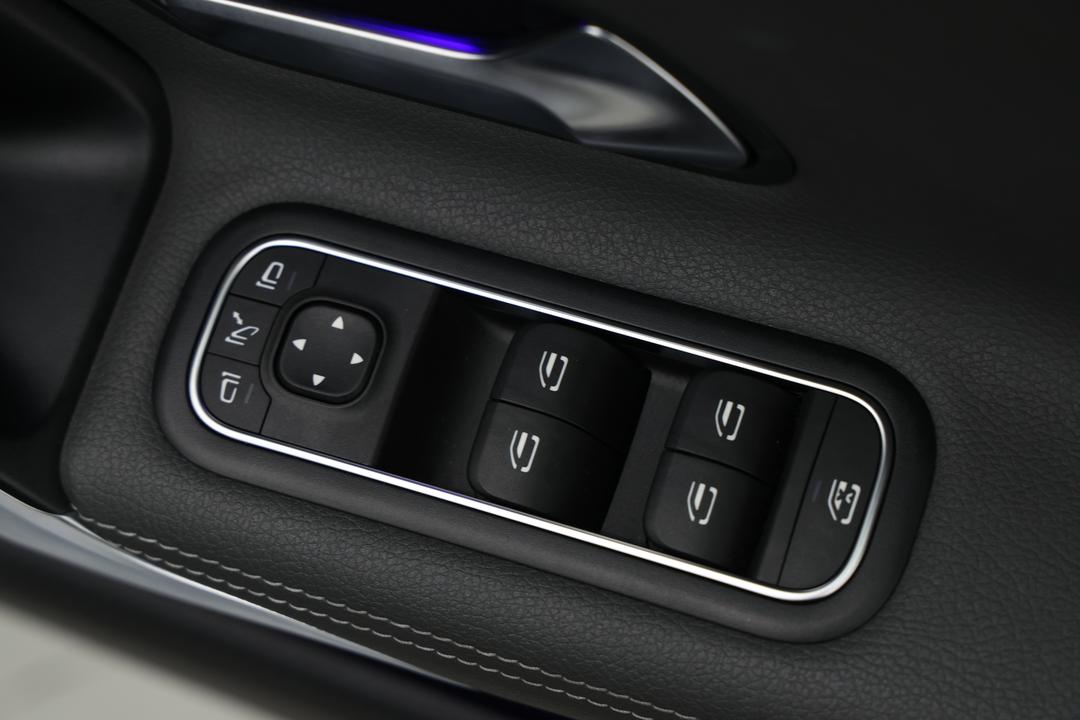 2022 Mercedes-benz A250 4matic, Automatic, 31711 km, Key Close-up