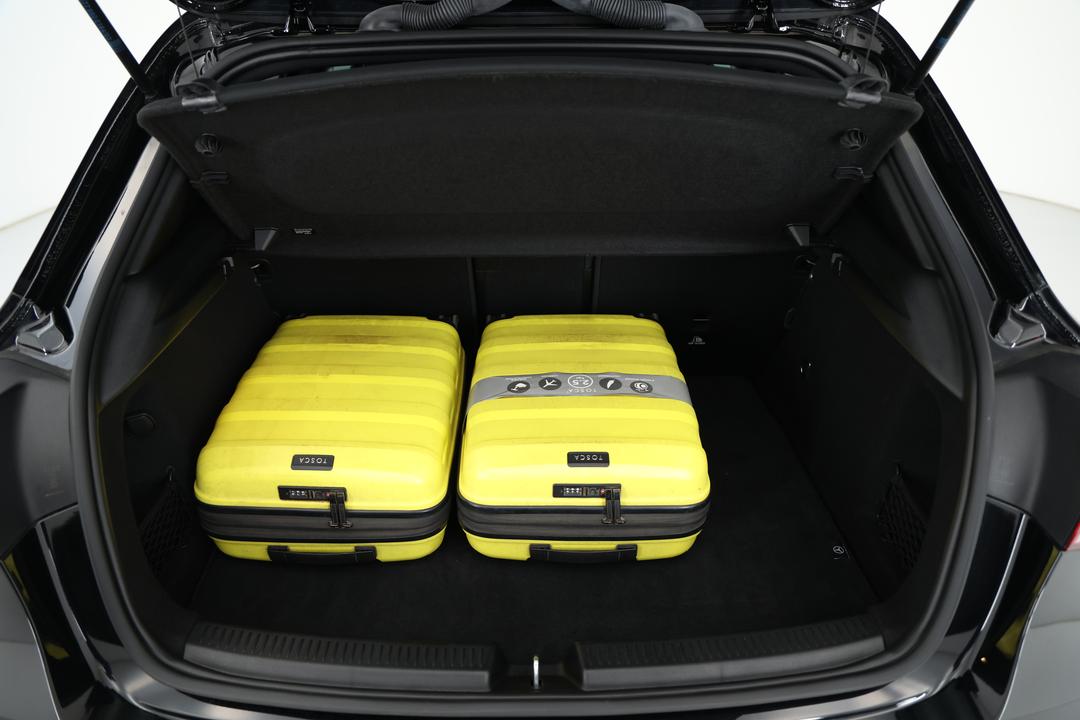 2022 Mercedes-benz A250 4matic, Automatic, 31711 km, Boot Inside View with Luggage