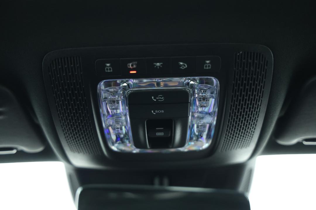 2022 Mercedes-benz A250 4matic, Automatic, 31711 km, Center Console