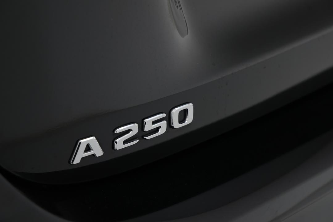 2022 Mercedes-benz A250 4matic, Automatic, 31711 km, Roof/Sunroof View