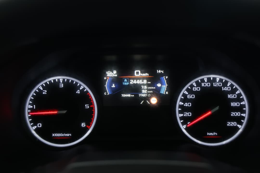 2021 Isuzu D-MAX Sx (4x2) High-ride, Manual, 72446 km, Drivers Side Adjustment Panel