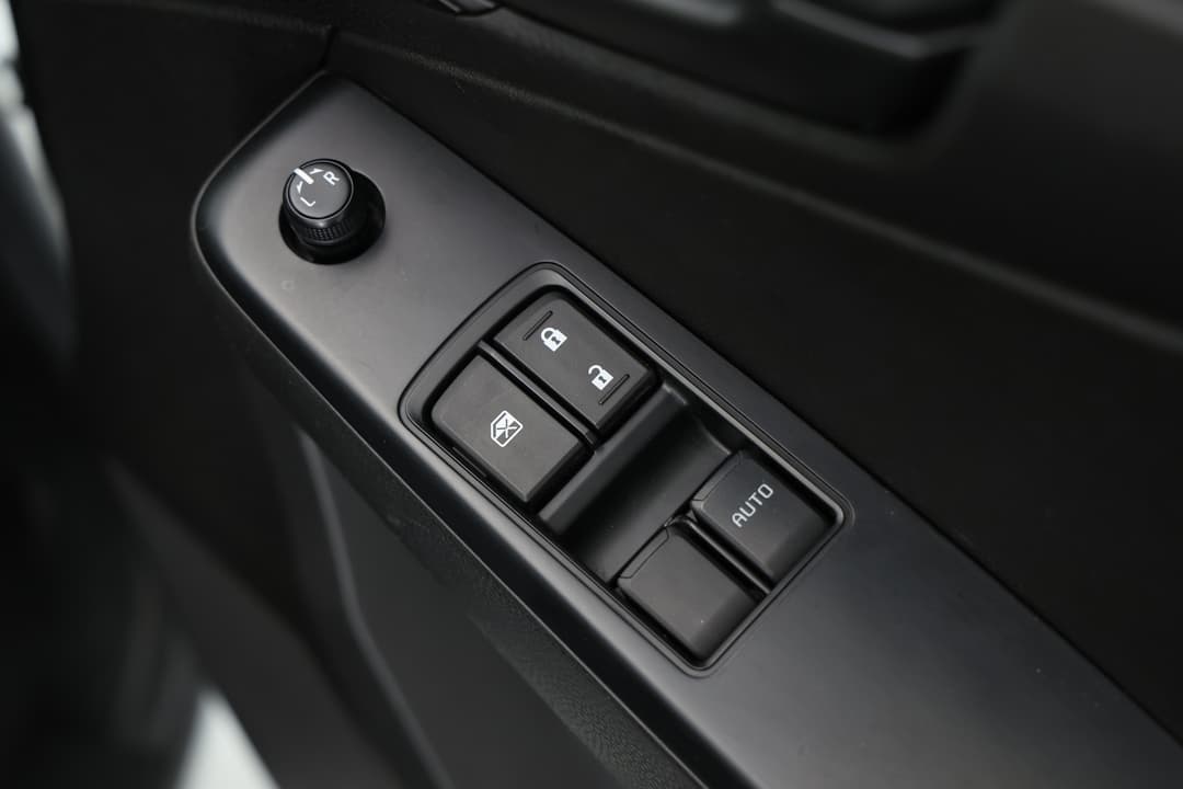 2021 Isuzu D-MAX Sx (4x2) High-ride, Manual, 72446 km, Pedals and Footmat
