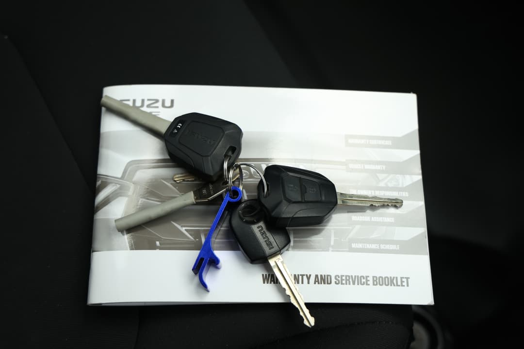 2021 Isuzu D-MAX Sx (4x2) High-ride, Manual, 72446 km, Speaker View
