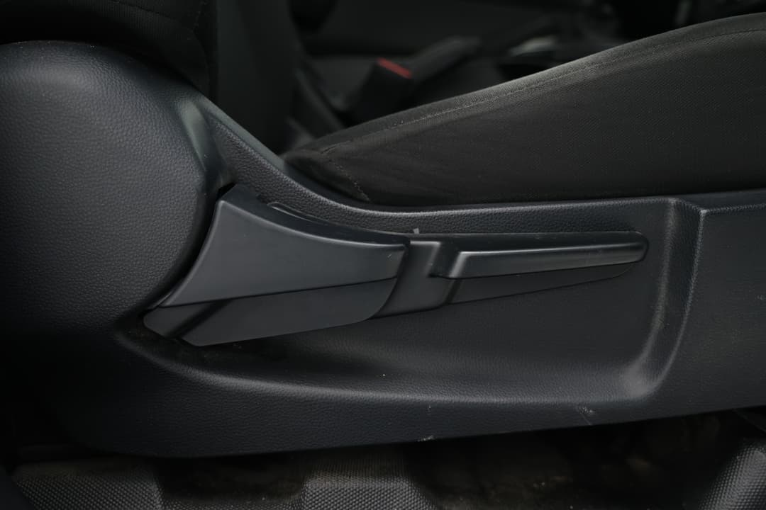 2021 Isuzu D-MAX Sx (4x2) High-ride, Manual, 72446 km, Utility Switches/Buttons