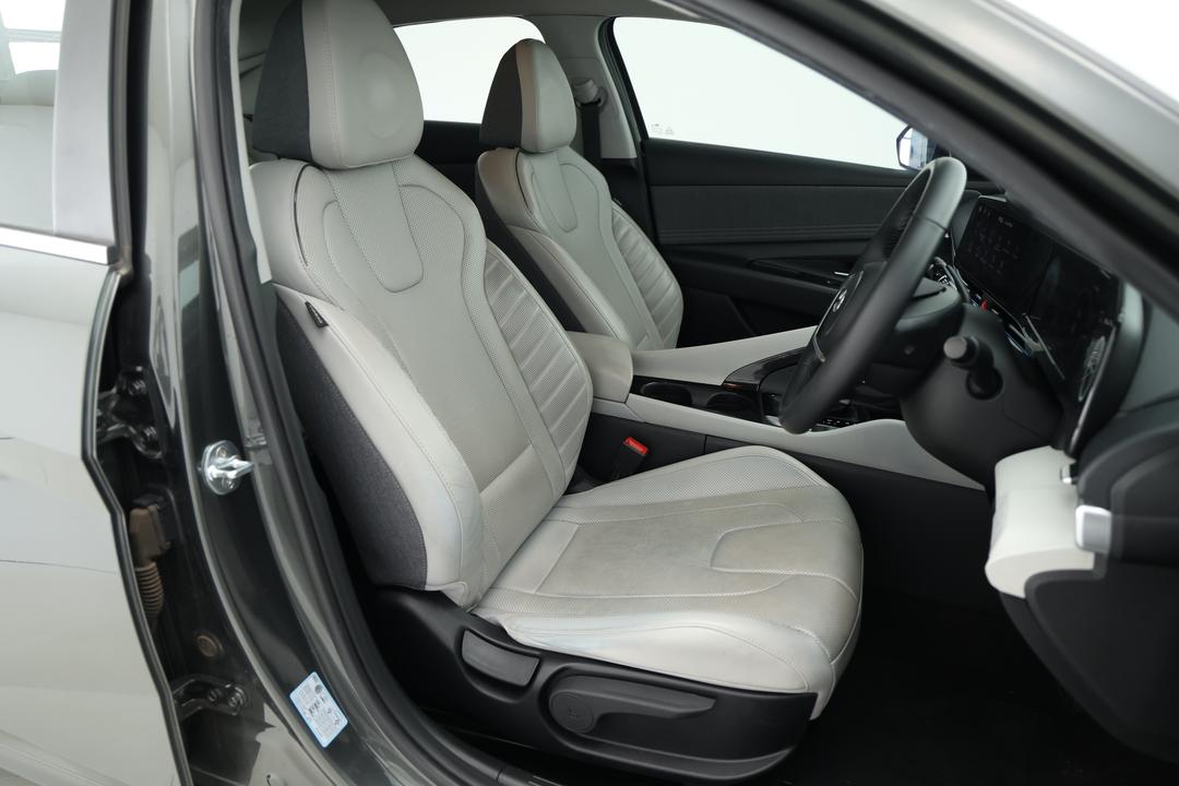 2020 Hyundai i30 Elite, Automatic, 87915 km, Speaker View
