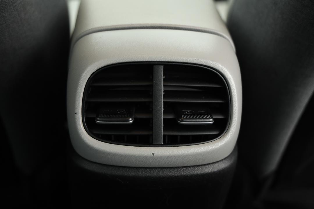2020 Hyundai i30 Elite, Automatic, 87915 km, Rear A/C Vent