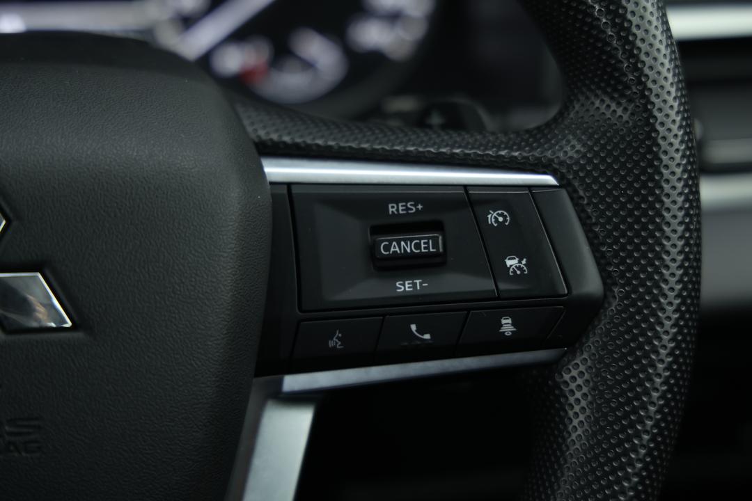 2024 Mitsubishi Outlander Es 5 Seat (2WD), Automatic, 50251 km, Center Console