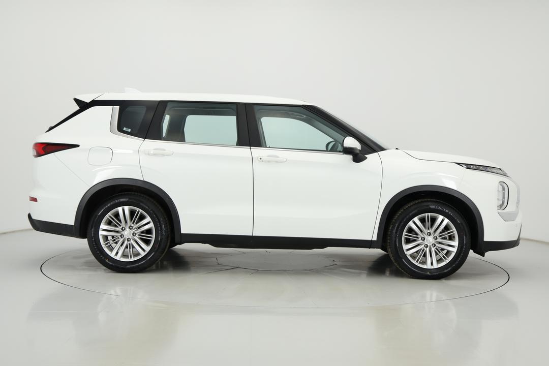 2024 Mitsubishi Outlander Es 5 Seat (2WD), Automatic, 50251 km, Right Side View